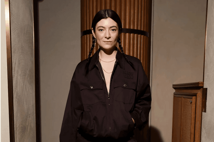 Nữ ca sĩ gây sốc khi tung ảnh 18+ để quảng bá cho album mới Ảnh 1