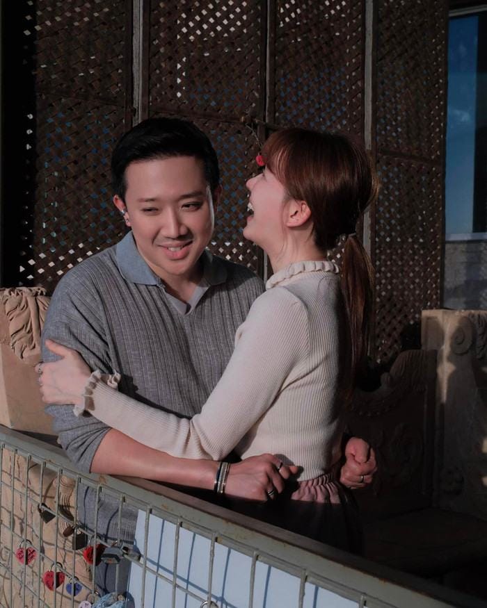 Trấn Thành thường xuyên đưa Hari Won đi chơi, tận hưởng cuộc sống hôn nhân.