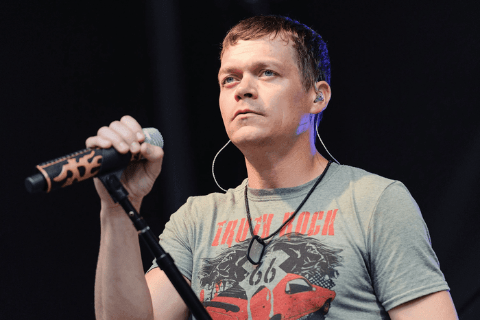 Brad Arnold thông báo mắc ung thư