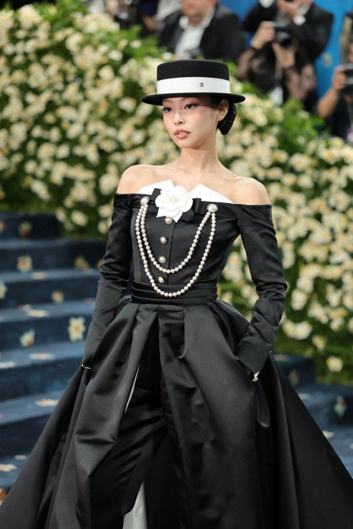 Met Gala 2025: Bộ 3 Jennie - Rosé - Lisa càn quét "thảm xanh" sự kiện- Ảnh 1.