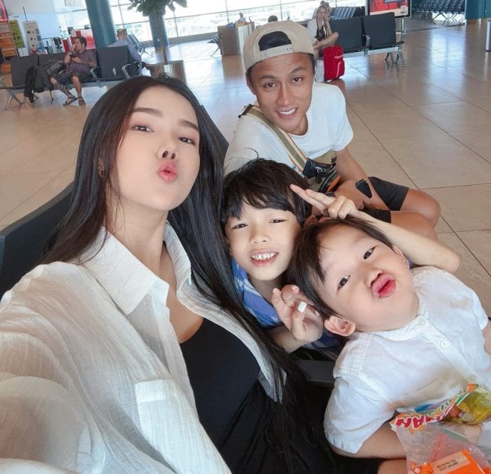 Hôn nhân vượt thị phi của cầu thủ Mạc Hồng Quân và người mẫu cao 1,78m - 2