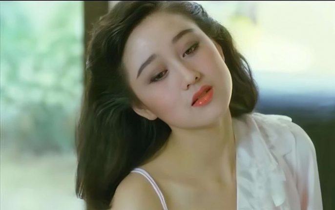 Lợi Trí: Hoa hậu châu Á từng khiến showbiz đảo điên, giờ sống ẩn dật