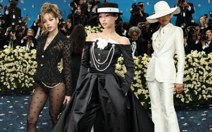Met Gala 2025: Bộ 3 Jennie – Rosé – Lisa ‘đốt cháy’ thảm đỏ
