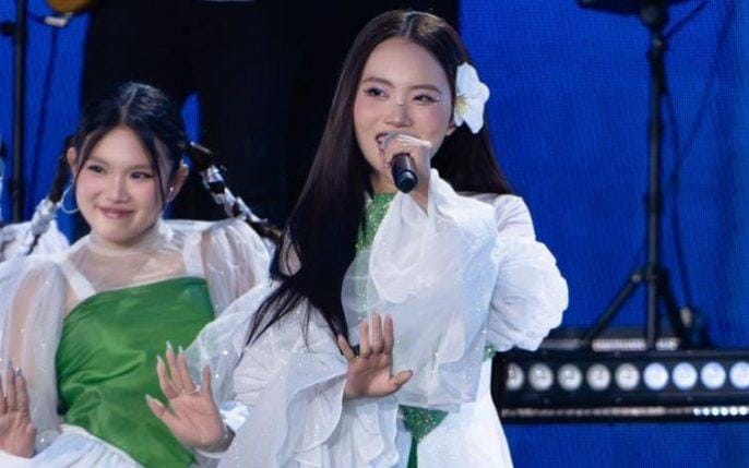 Phương Mỹ Chi ‘đốt cháy’ sân khấu quốc tế với ‘Bóng phù hoa’