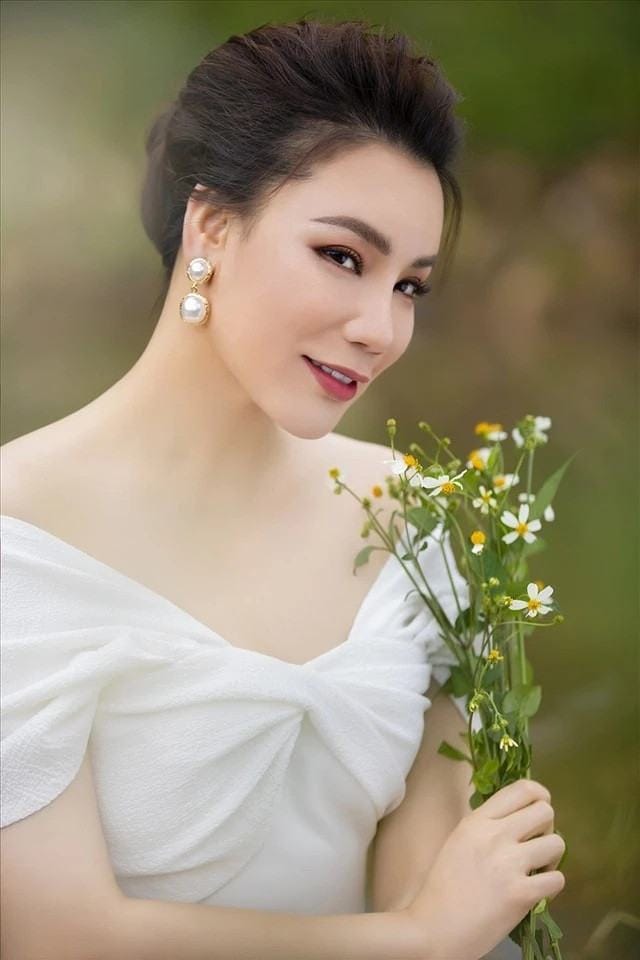 Hồ Quỳnh Hương tổ chức đám cưới vào ngày 15/5 tại Quảng Ninh.