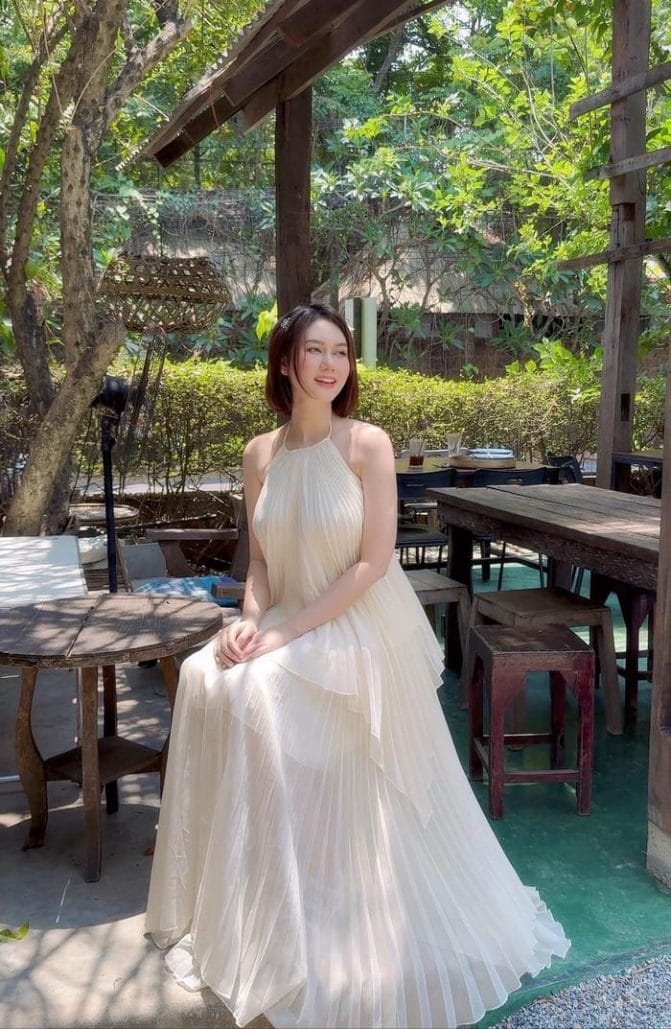 Hương Giang hiện có cuộc sống bình yên, hạnh phúc.