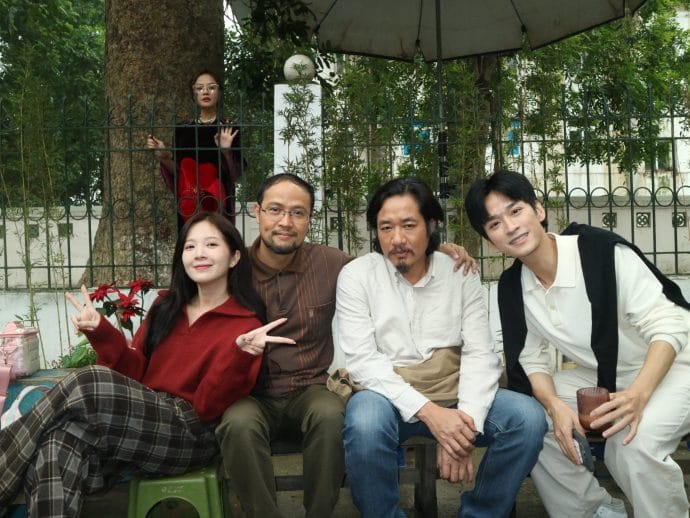 Thu Quỳnh hậu trường phim