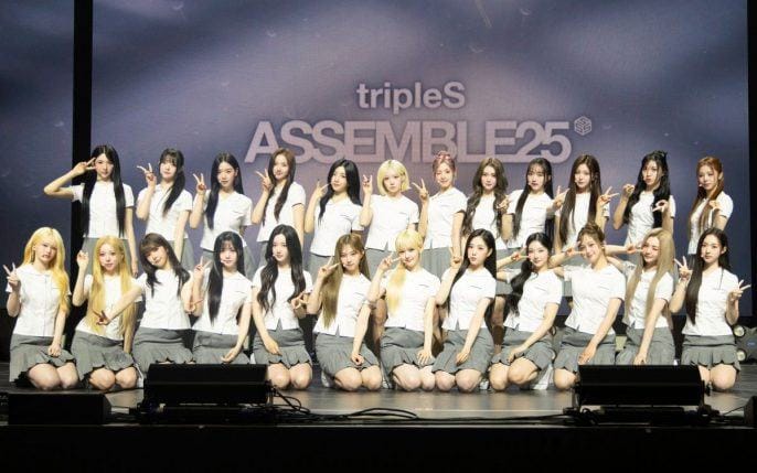 TripleS gây tranh cãi vì hát nhép toàn bộ showcase