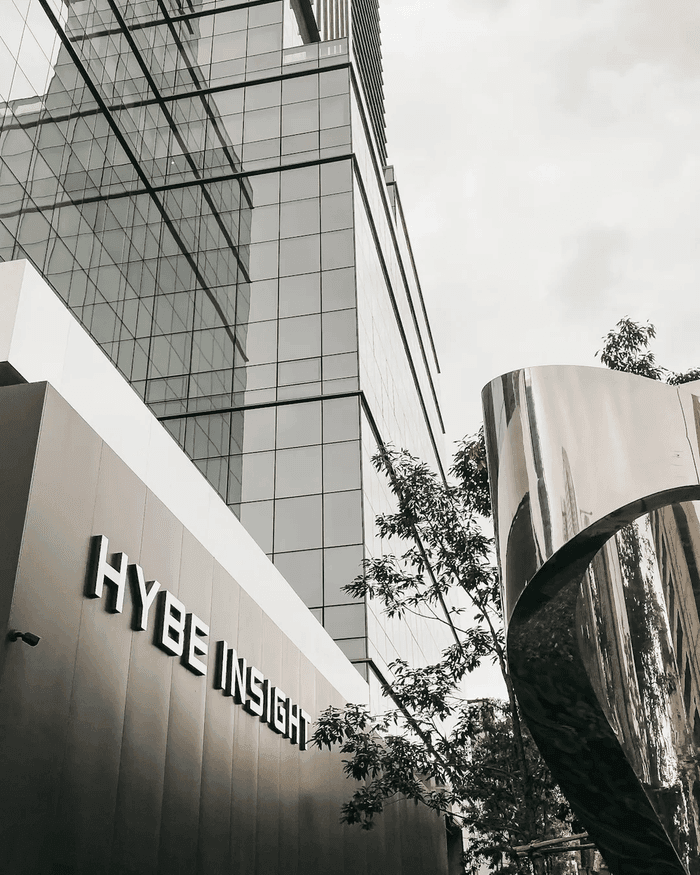 HYBE tiếp tục khẳng định vị thế quốc tế, Bang Si Hyuk lần thứ 4 được Billboard vinh danh Ảnh 1