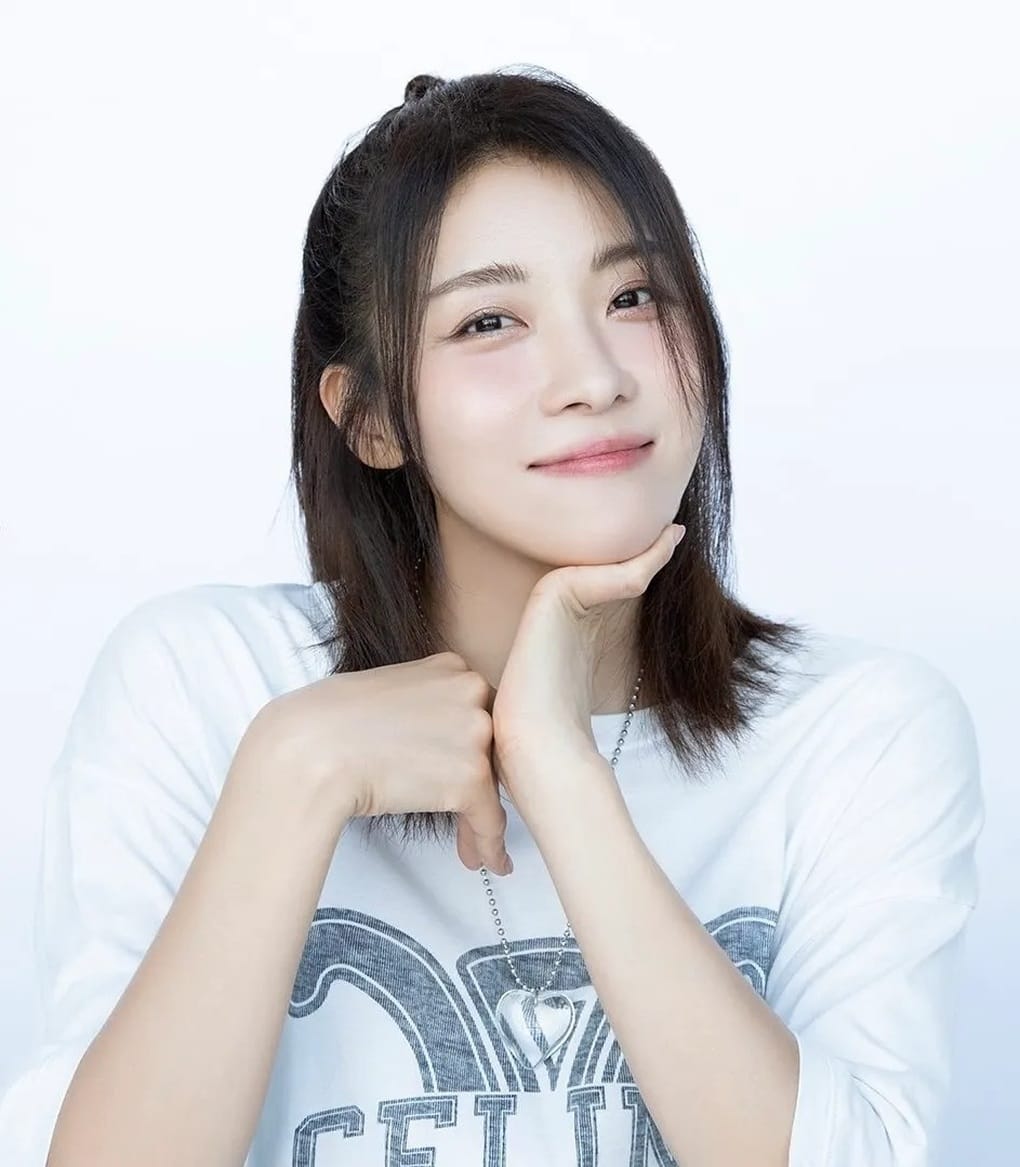 Ở tuổi 47, Ha Ji Won chưa lập gia đình. Cô hạnh phúc với công việc, mối quan hệ bạn bè