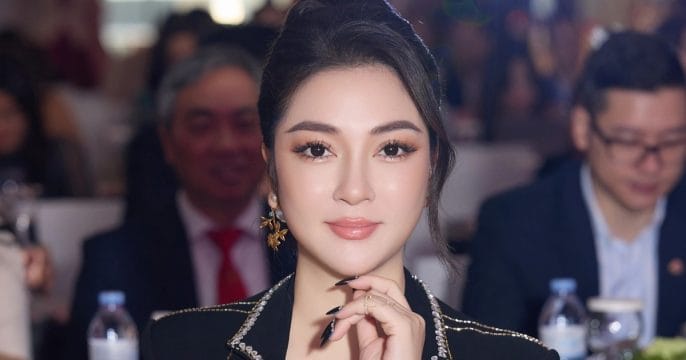 Hoa hậu Nguyễn Thị Huyền: Từ ‘quên trang điểm’ đến ghế giám khảo