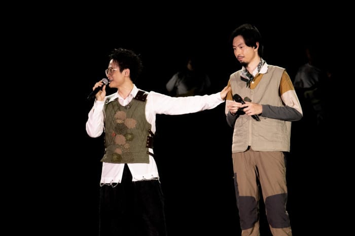 Hà Anh Tuấn và Đen Vâu khi xuất hiện ở đêm nhạc 'FORESTIVAL'. Ảnh: BTC