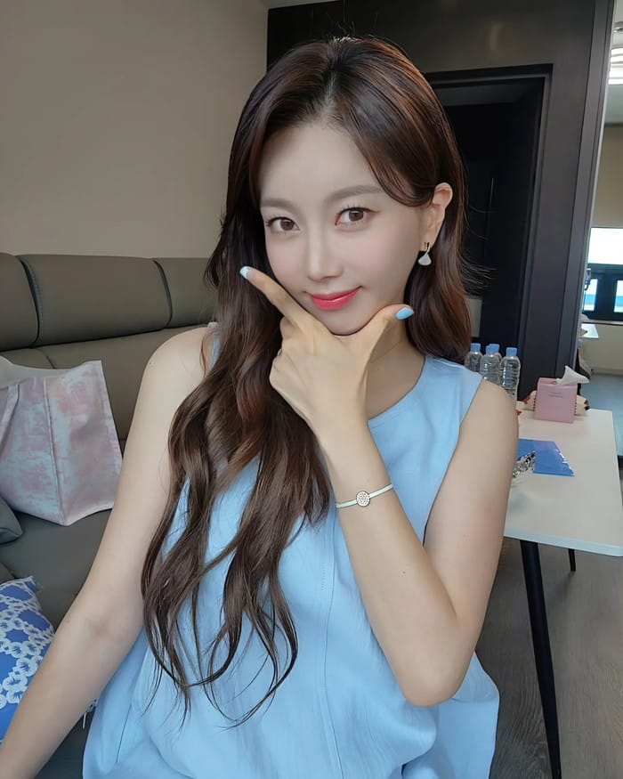 Han So Young từ nữ diễn viên ít người biết, sau đó trở thành YouTuber nổi tiếng nhờ quay video về mukbang. (Ảnh IGNV)